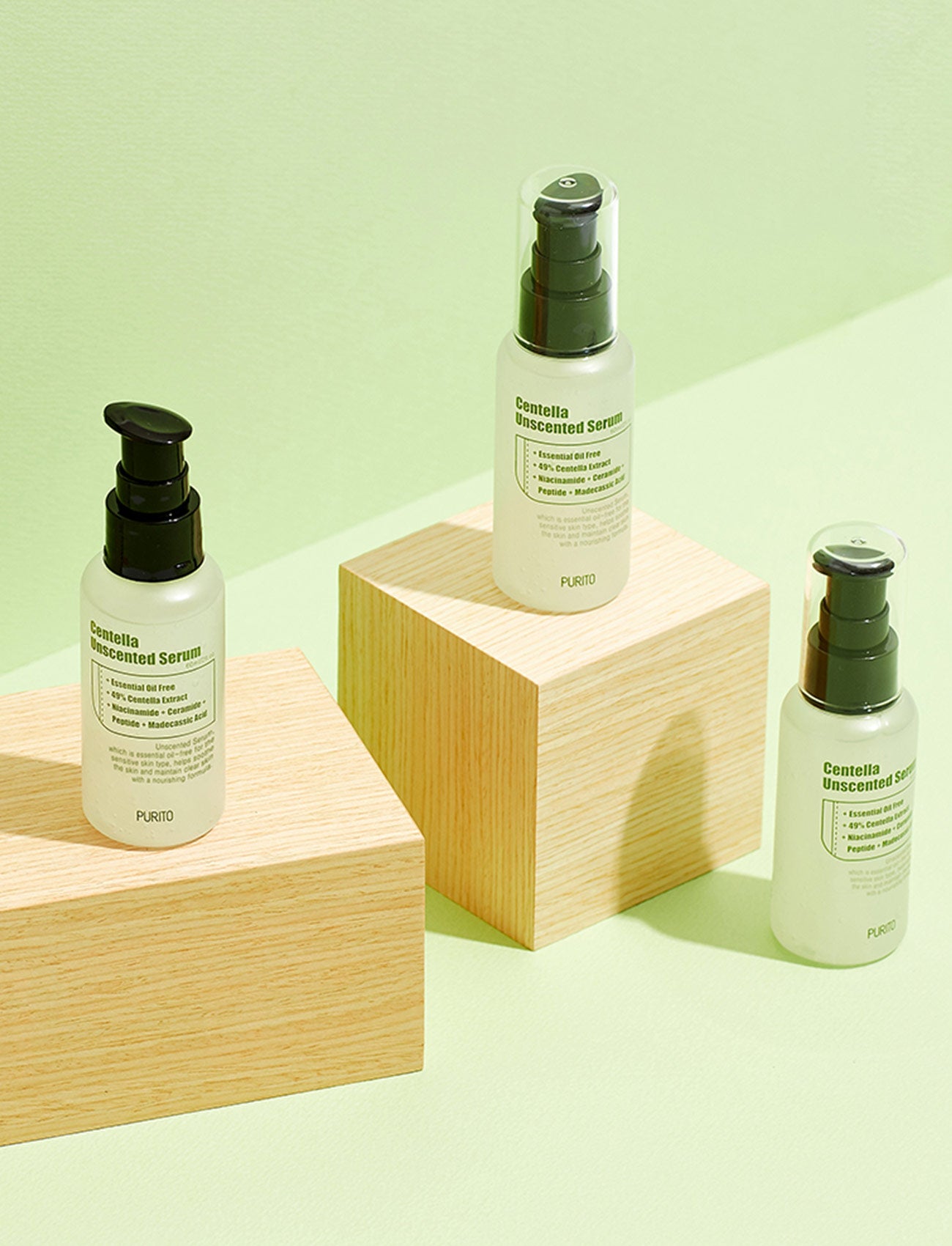 Es sind 3 Stück des Purito Centella Unscented Serums abgebildet.