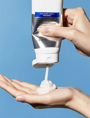 8 Hyaluronic Acid Hydrating Gentle Foaming Cleanser