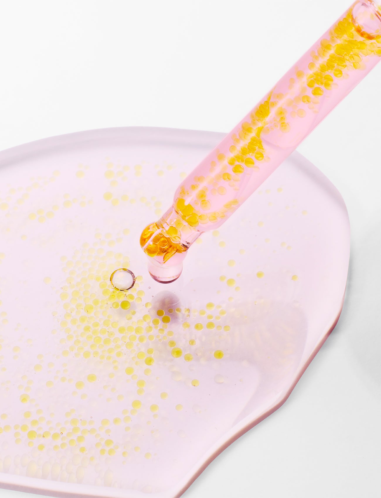 TXA 6 Niacinamide 10 Retinal Serum