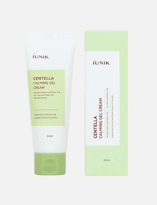 iUNIK Centella Calming Gel Cream mit der Außenverpackung vor hellgrauen Hintergrund.